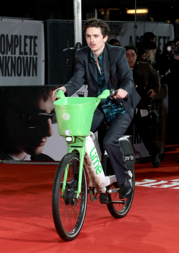 Timothée Chalamet Rented An Electric Bike To Beat Traffic