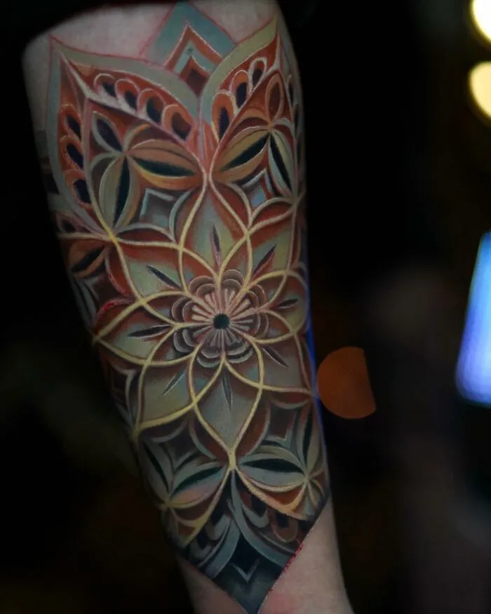 37 Surreal Tattoos That Turn Skin Into Optical Illusions (New Pics)