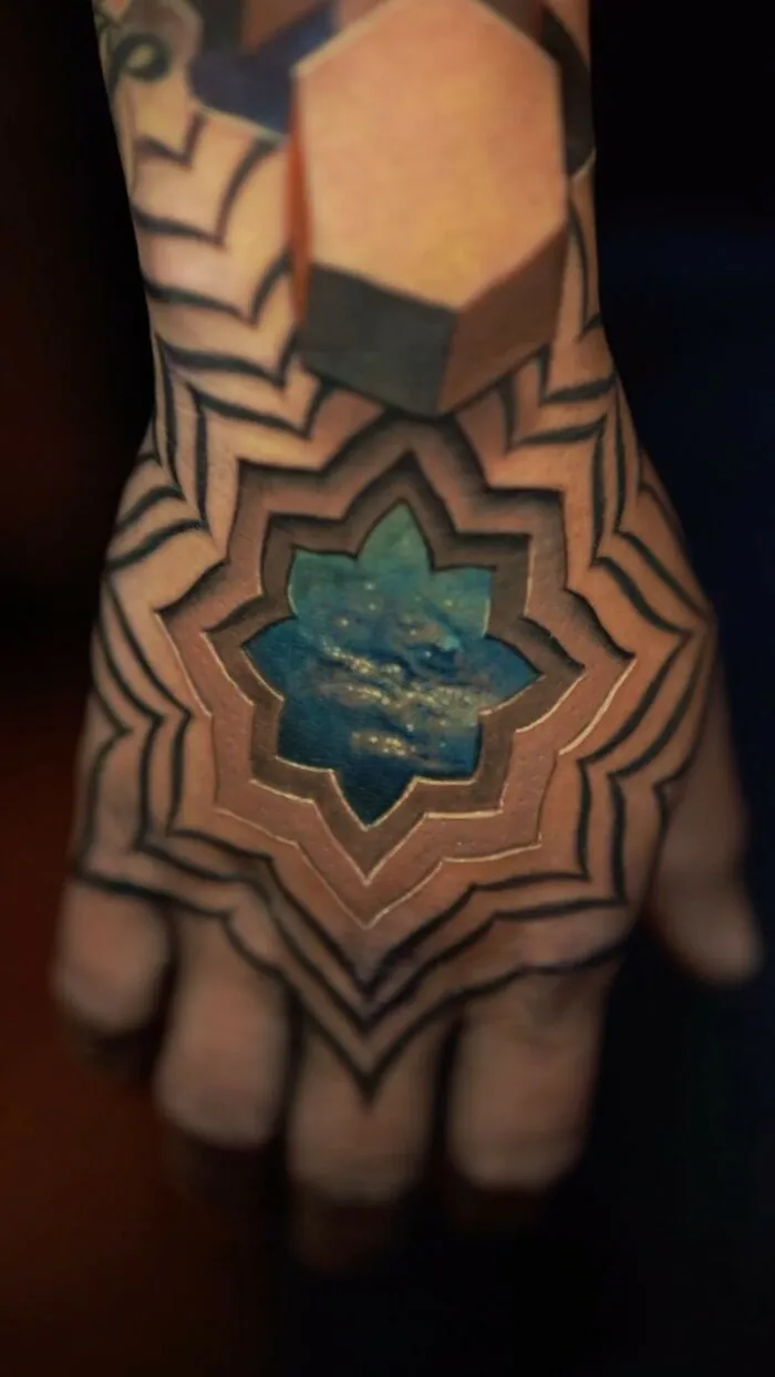 37 Surreal Tattoos That Turn Skin Into Optical Illusions (New Pics)