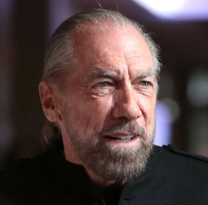 30 Rags To Riches Stories Of Common People Who Rose From Poverty To Great Success