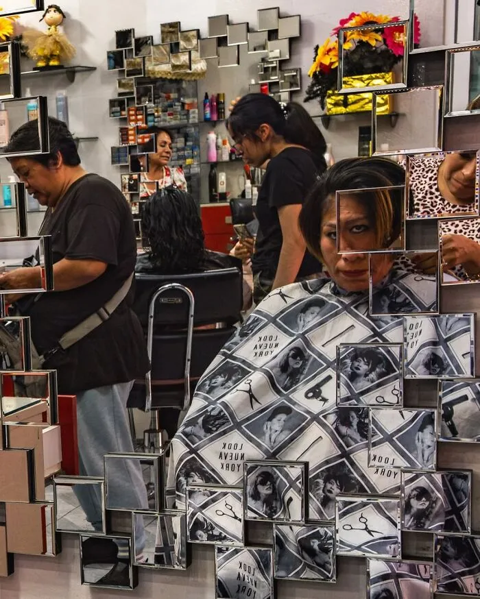 This Photographer Captured 50 Honest Street Moments That Show The Beauty Of Everyday Life