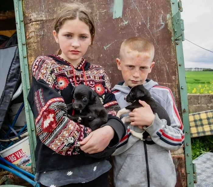 Where Childhood Runs Free: 29 Irish Traveler Kids And Their Animals