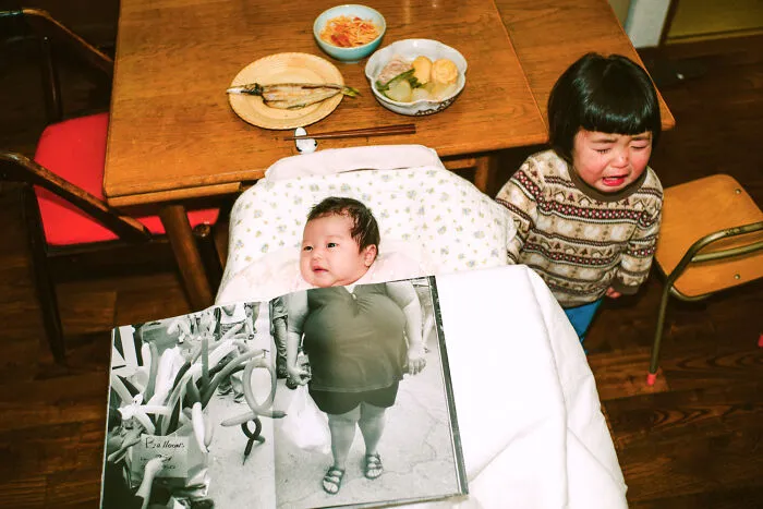 40 New Photos That Show What Daily Life In Japan Looks Like By Photographer Shin Noguchi