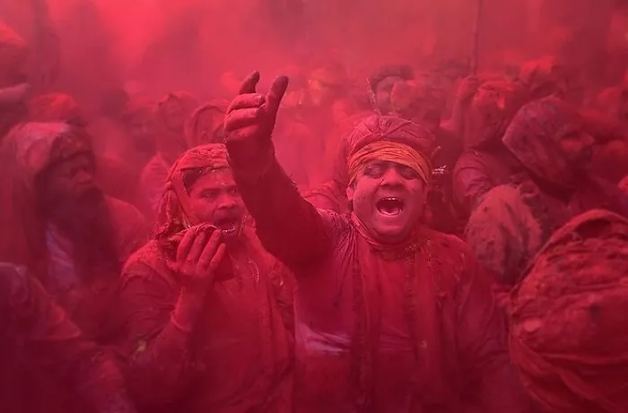 This Photographer’s 37 Stunning Images Capture Asia’s Spirit