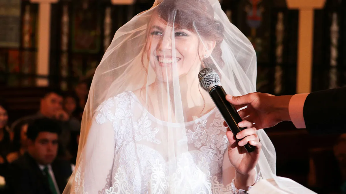 “I Began To Sweat”: Newlyweds Publicly Announce How Much Each Guest Gave