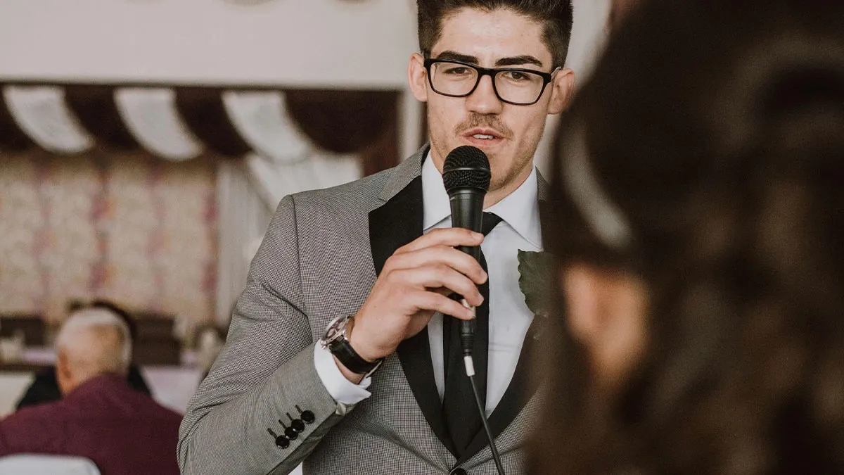 Best Man Belittles Bro’s Choice Of Bride In Wedding Speech, Bride’s Family Has To Be Held Back