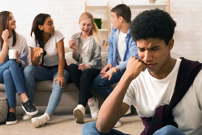 “I Saw The Separate Group Chat”: 50 Horrible Realizations That Ended Friendships