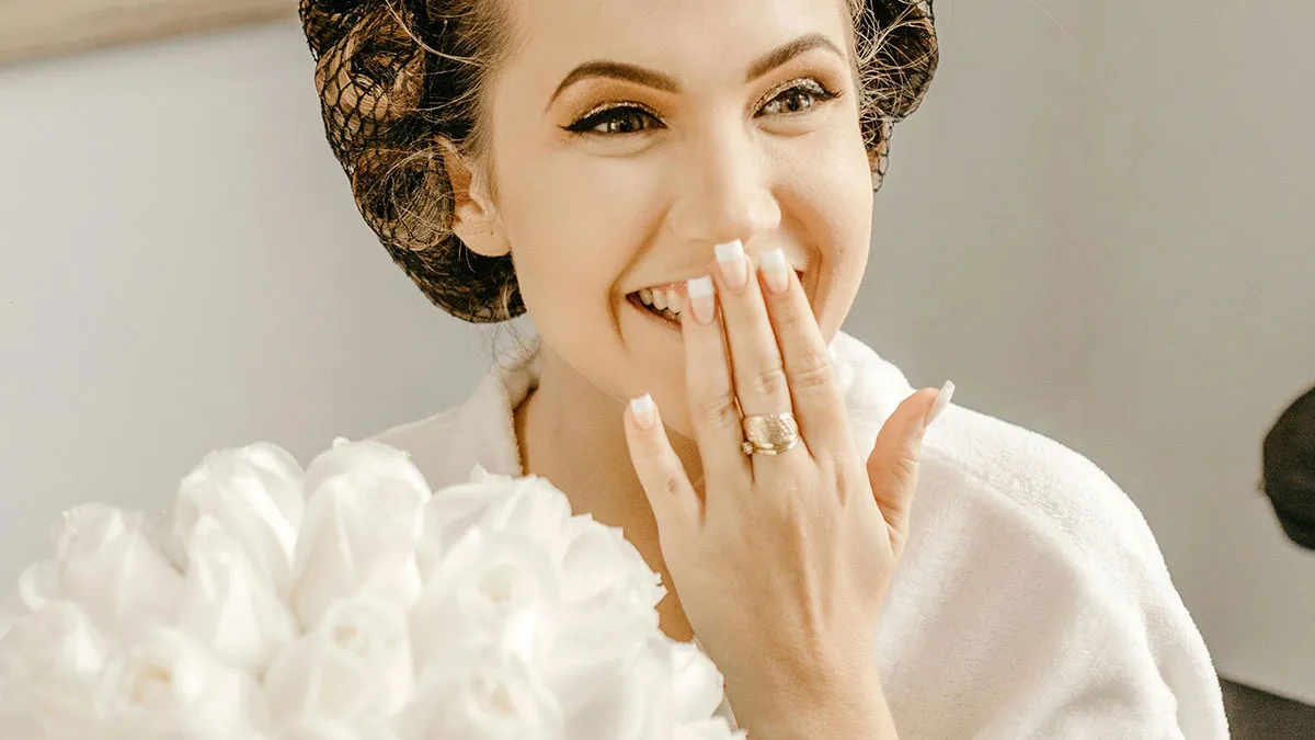 Bride Groups Plus-Size Guests Together At 'Weight Watchers' Table, Horrified Sis Ditches Wedding