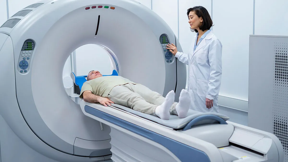 38 Folks Facing Cancer Share The Symptoms That Made Them Finally Visit A Doctor