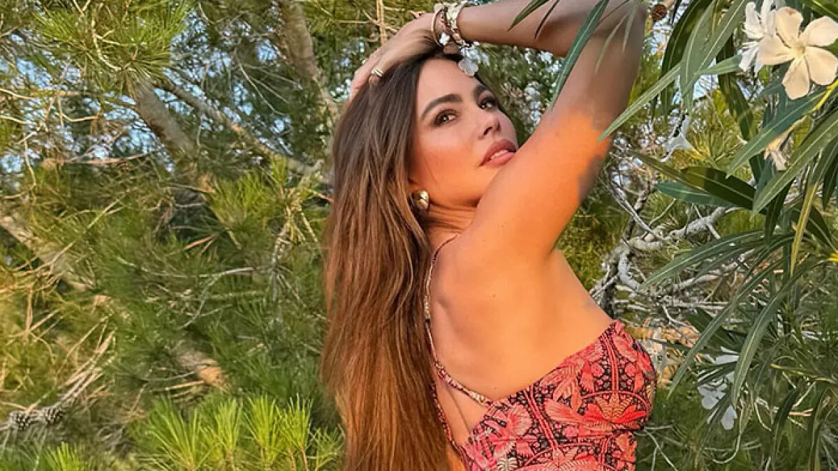 “He Wants Some Spice”: Sofía Vergara’s “Summer Romance” With Tom Brady Sparks Hilarious Reactions