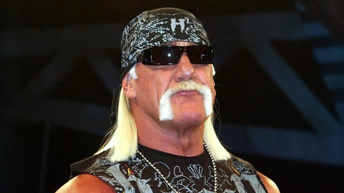"I Grew Up Watching That Guy": People Are Stunned After Police Share Hulk Hogan's Final Moments