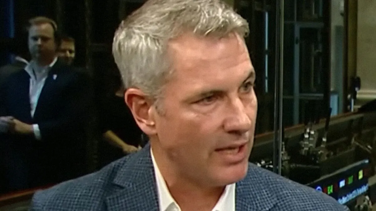 “He Didn’t Consent”: Disgraced Tech CEO Allegedly Plans To Sue Coldplay Over Kiss Cam Controversy