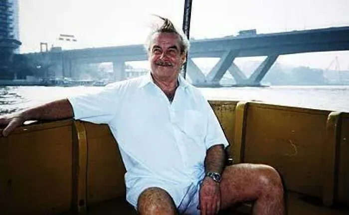 40 Innocent-Looking Photos That Hold Sinister Secrets