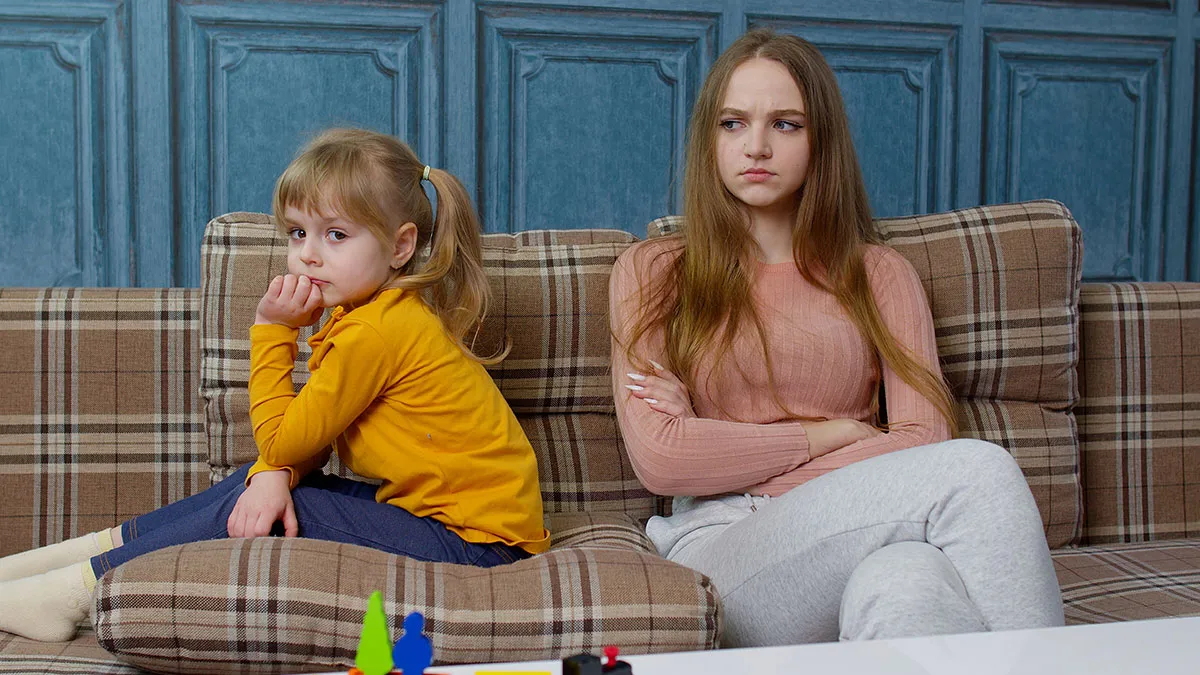 Teen Doesn't Care Nor Respect Dad's Affair Partner-Turned Wife, Gets Slammed For It