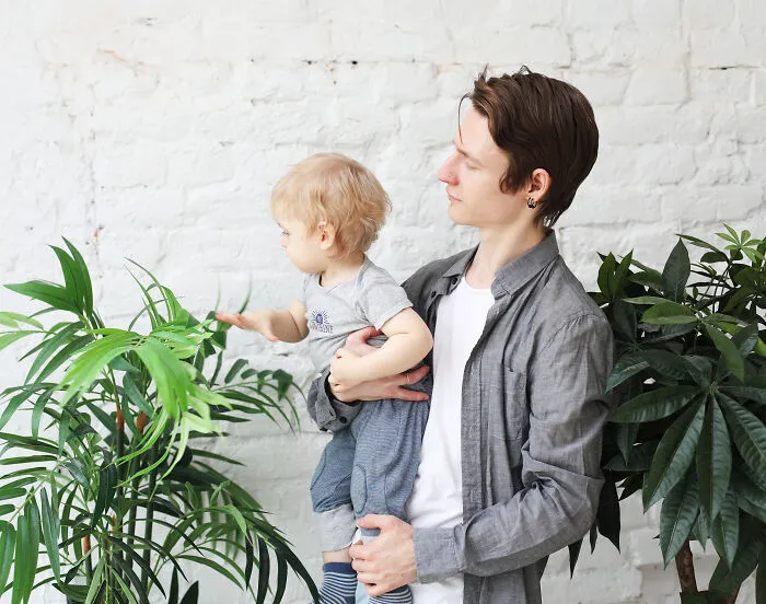 30 Funny Moments Of Deaf People Realizing Something They Thought Was Loud Was Totally Silent