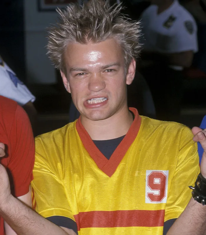 Deryck Whibley – Sum 41