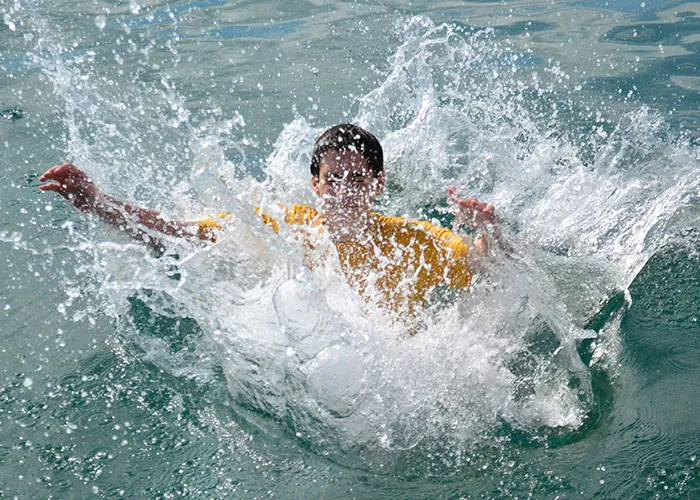 50 Of The Dumbest Reasons That Almost Cost People Their Lives