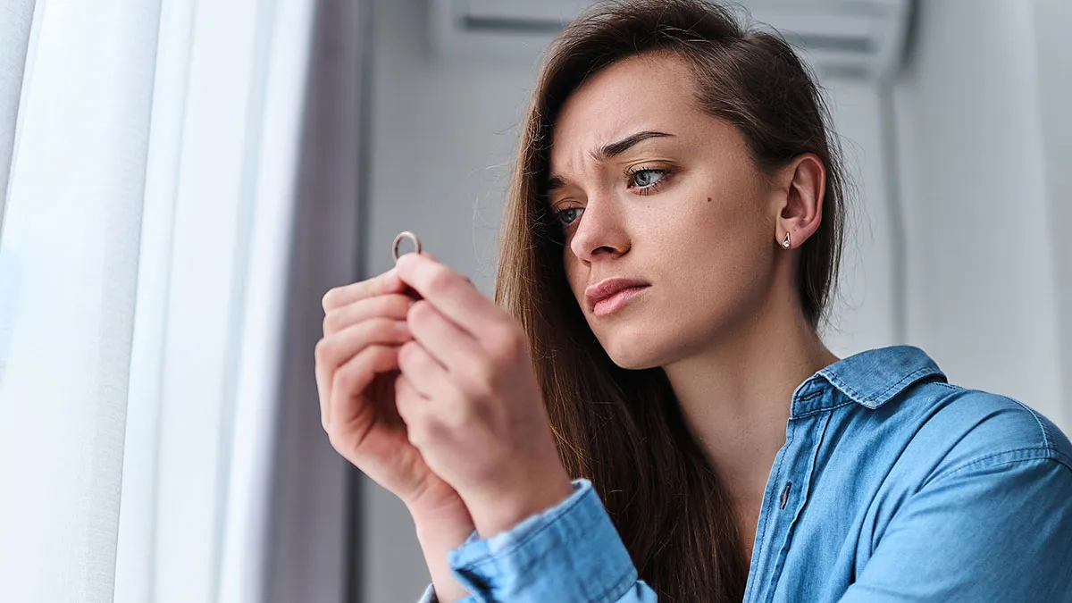 Fiancée Is Sick Of Feeling Disposable And Being Called ‘Trial Wife’, Starts Reconsidering Everything