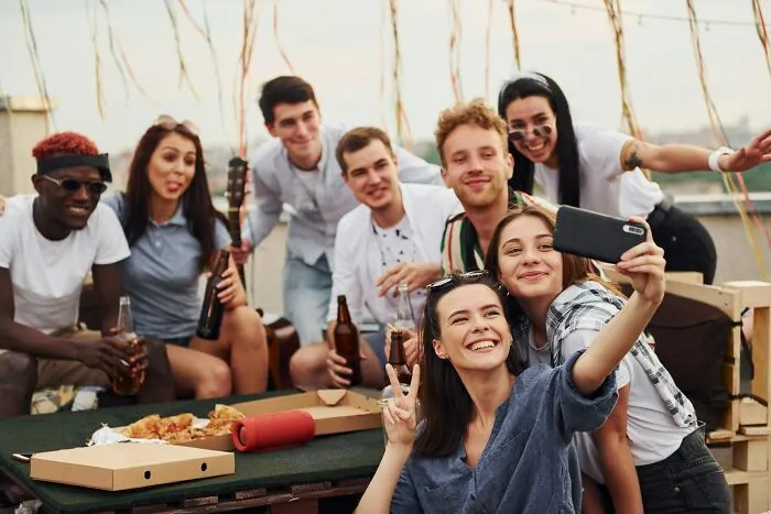 People Might Not Realize That These 40 Of Their Behaviors Scream That They’re Insecure