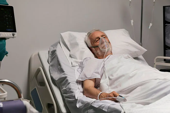 50 Hospital Employees Share The Strangest Cases They’ve Had