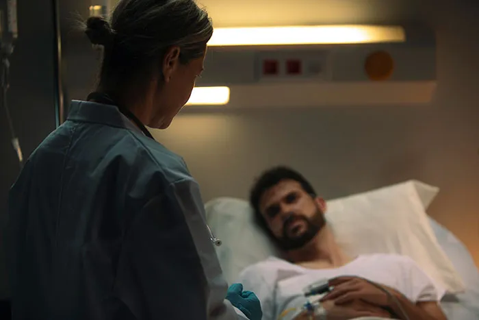 50 Hospital Employees Share The Strangest Cases They’ve Had