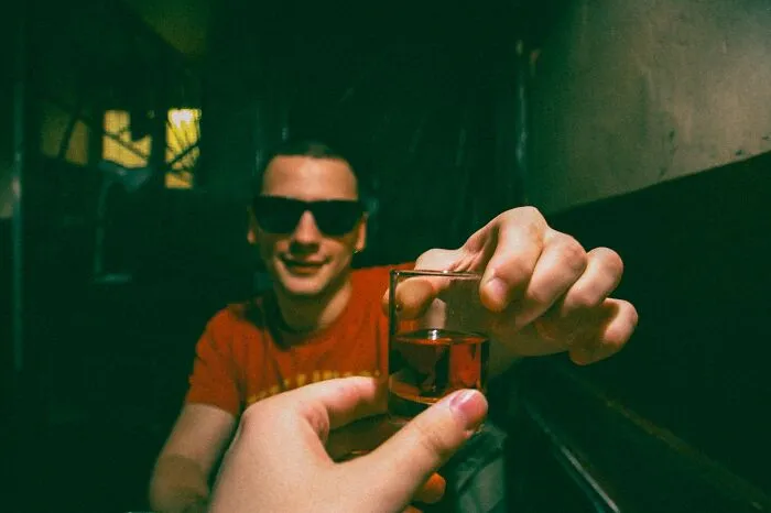 30 Things That Are Normal For Men, But Women Don’t Do