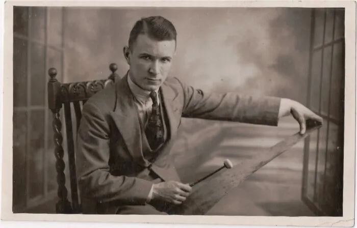 25 Vintage Postcards That Capture The Heart Of The 1930s
