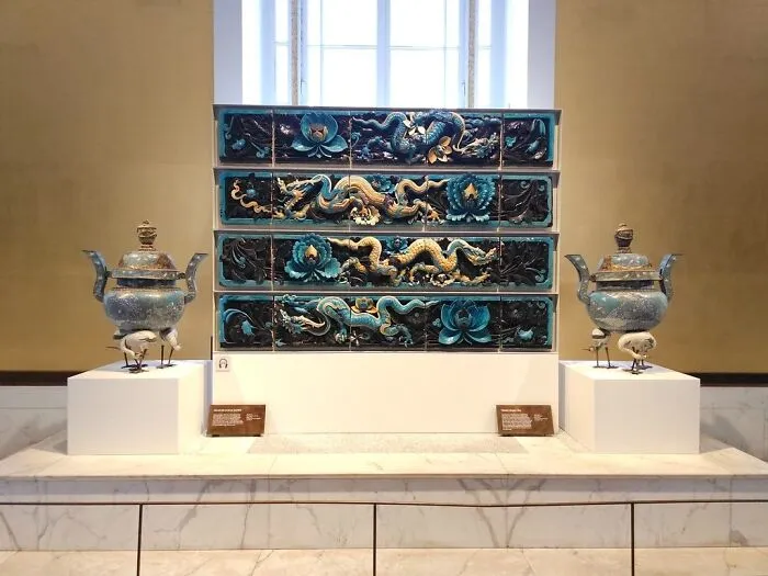 The Glazed Dragon Tiles