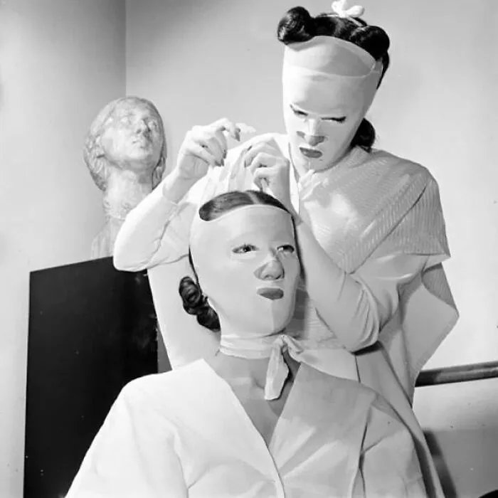 Beauty Treatments At The Helena Rubinstein’s Salon, 1940s