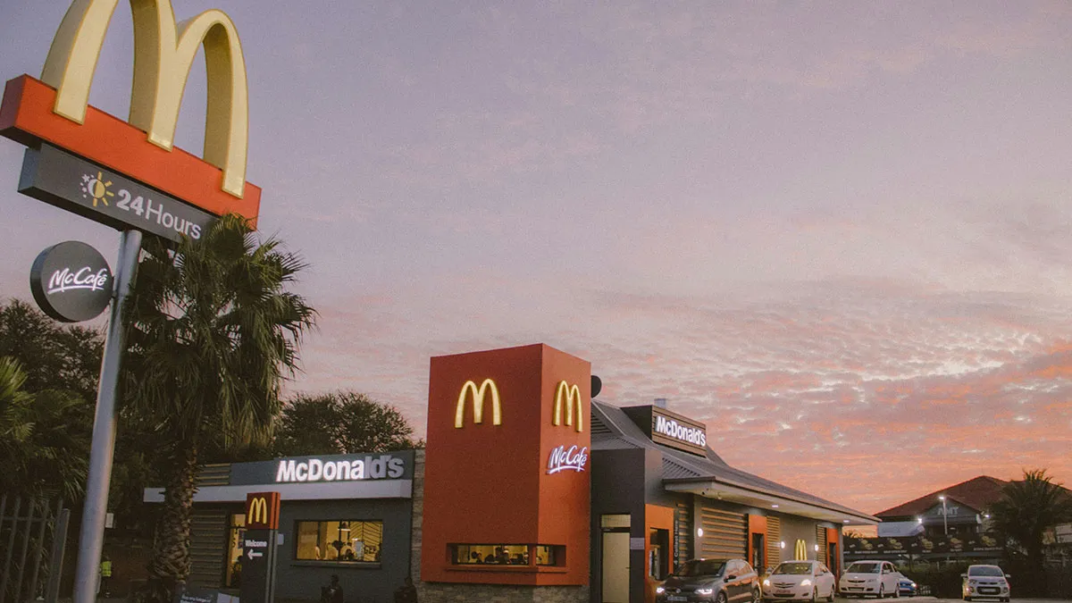 From Weird To Nearly Dangerous, Here Are 40 Insane Stories From McDonald's Workers