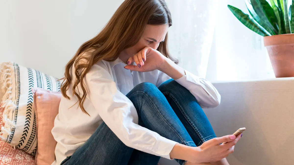 “She Cried. I Packed My Stuff”: Man Dumps GF After Her “Test” Uncovers The Ultimate Red Flag