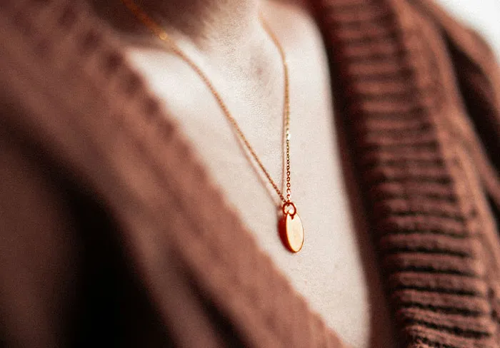 “Tell Me A Gift You Received That Didn't Have A Huge Price Tag But Felt Incredibly ‘Expensive’” (50 Answers)