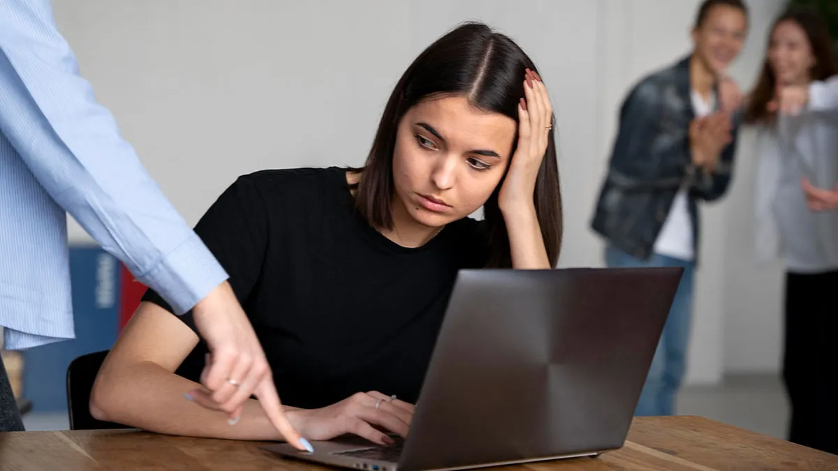 Employee Exposes Vicious Manager To Everyone Who Applies For Their Position, Gets Perfect Revenge