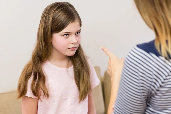People Online Recall Debunked Advice And “Facts” From Parents During Their Childhood (32 Stories)