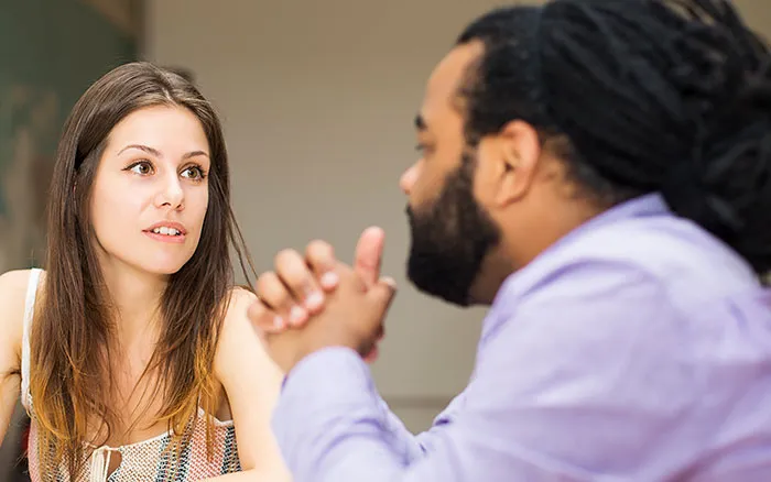 42 Single Male Behaviors That Destroy Any Hope For Romance, According To These Women