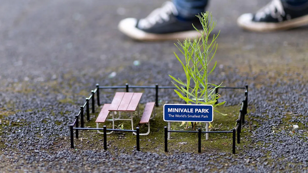 Artist Brings Humor To The Streets With Tiny, Hidden Street Art Scenes (20 New Pics)