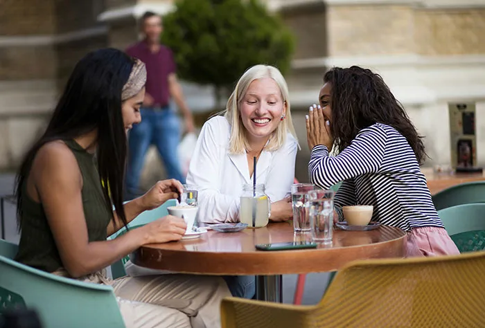 “I Saw The Separate Group Chat”: 50 Horrible Realizations That Ended Friendships