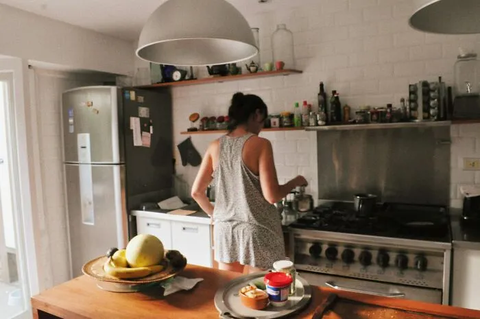 “That Was Psych Ward Level”: 40 Insane Roommates People Were Unfortunate Enough To Meet