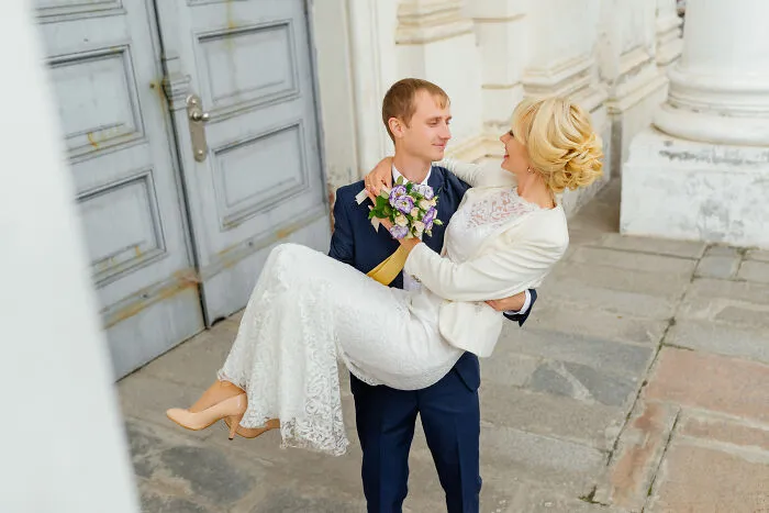 32 Main Differences That Guests Noticed After Attending Multiple Weddings For The Same Person