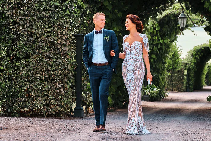 32 Main Differences That Guests Noticed After Attending Multiple Weddings For The Same Person