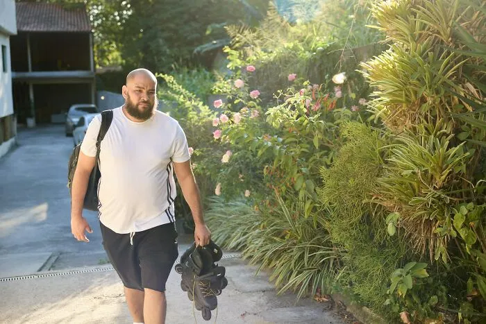 30 Things That Are Normal For Men, But Women Don’t Do