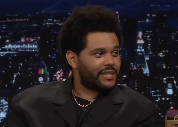 40 Celebrities Get Exposed By People Who Went To School With Them