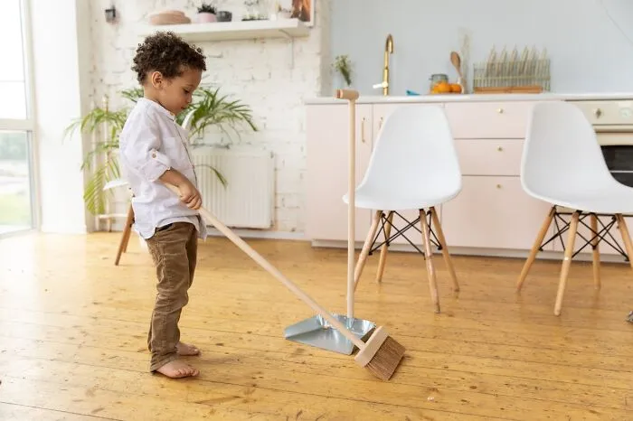“I Want Dad To Feel A Tiny Bit Of Shame”: Women Share 50 Clever Micro Acts That Challenge Sexism