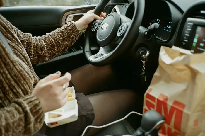 From Weird To Nearly Dangerous, Here Are 40 Insane Stories From McDonald's Workers