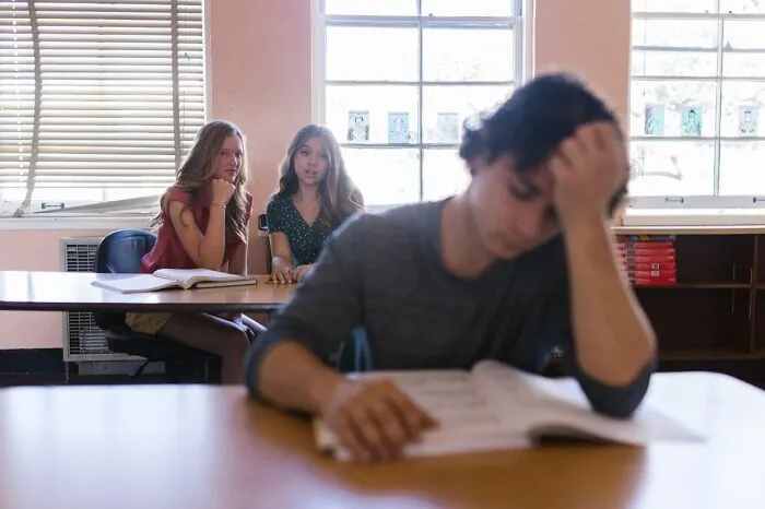 50 People Look Back On The Biggest Scandals That Rocked Their High School Years