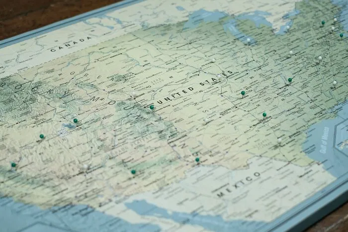 "Free Toilets Everywhere": 30 Interesting Facts About The US People Understand Only After Visiting