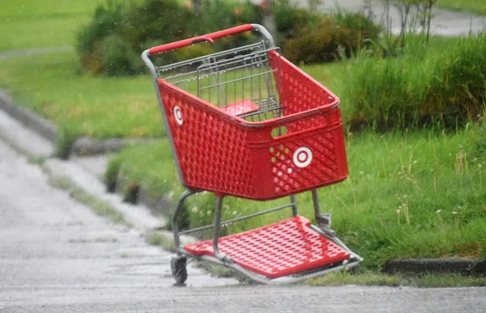 If You See These 50 Things In A Neighborhood, Folks Online Suggest You Run Immediately