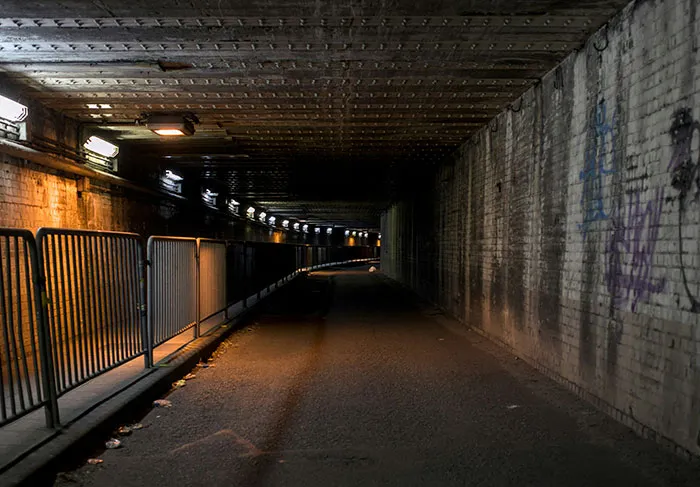 If You See These 50 Things In A Neighborhood, Folks Online Suggest You Run Immediately