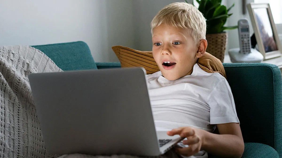 Woman With A Daughter Won’t Have Brother Over Because Of His Extremely Odd Behavior, Family Upset