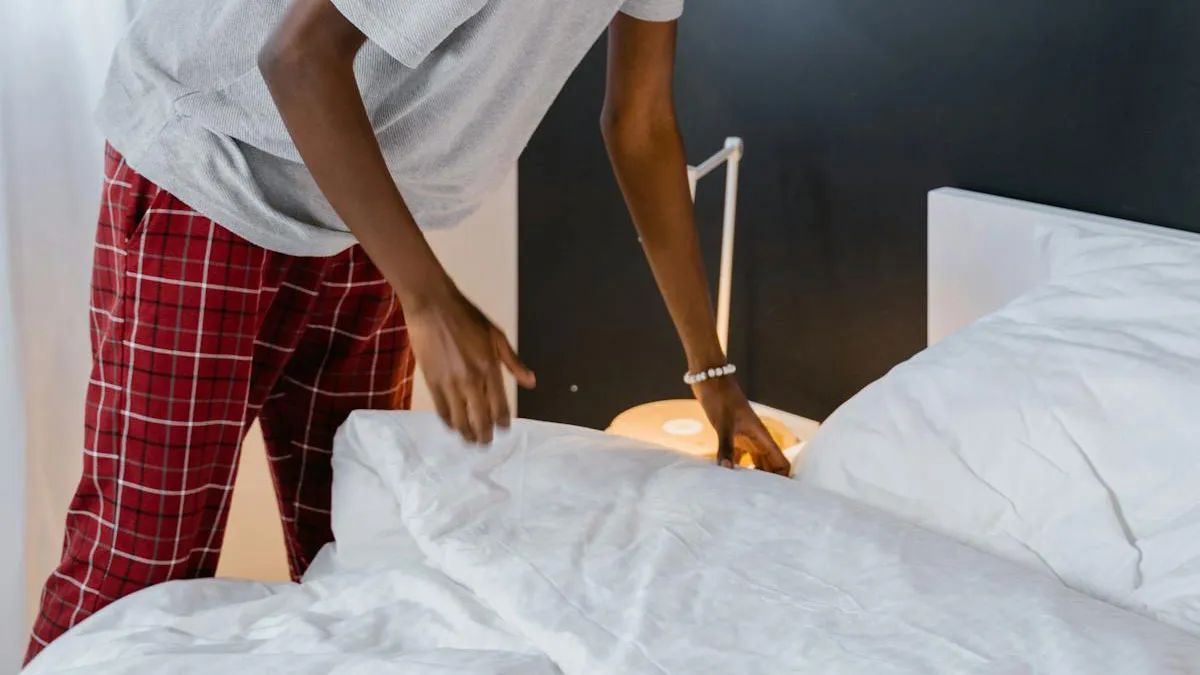 “If It Feels All Wrong, It Probably Is”: 50 People Share The Cheating Red Flags They’ll Never Forget
